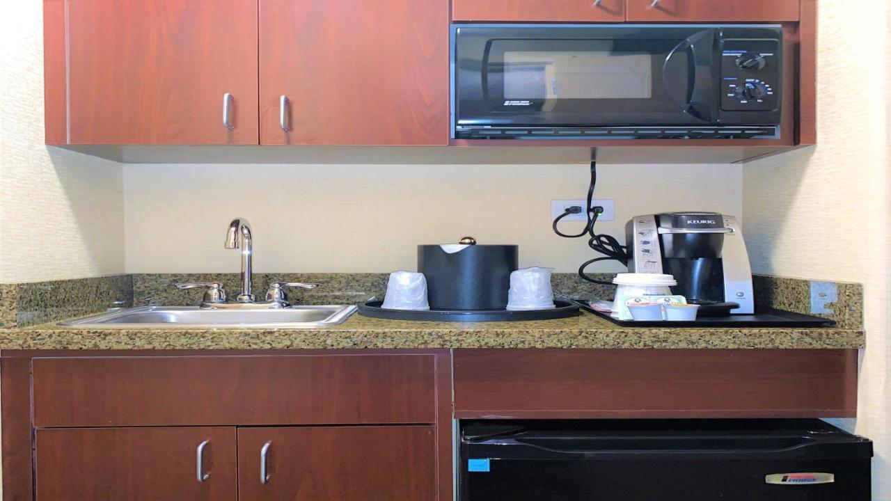 Holiday Inn Express Fresno Northwest - Herndon By Ihg Exterior foto