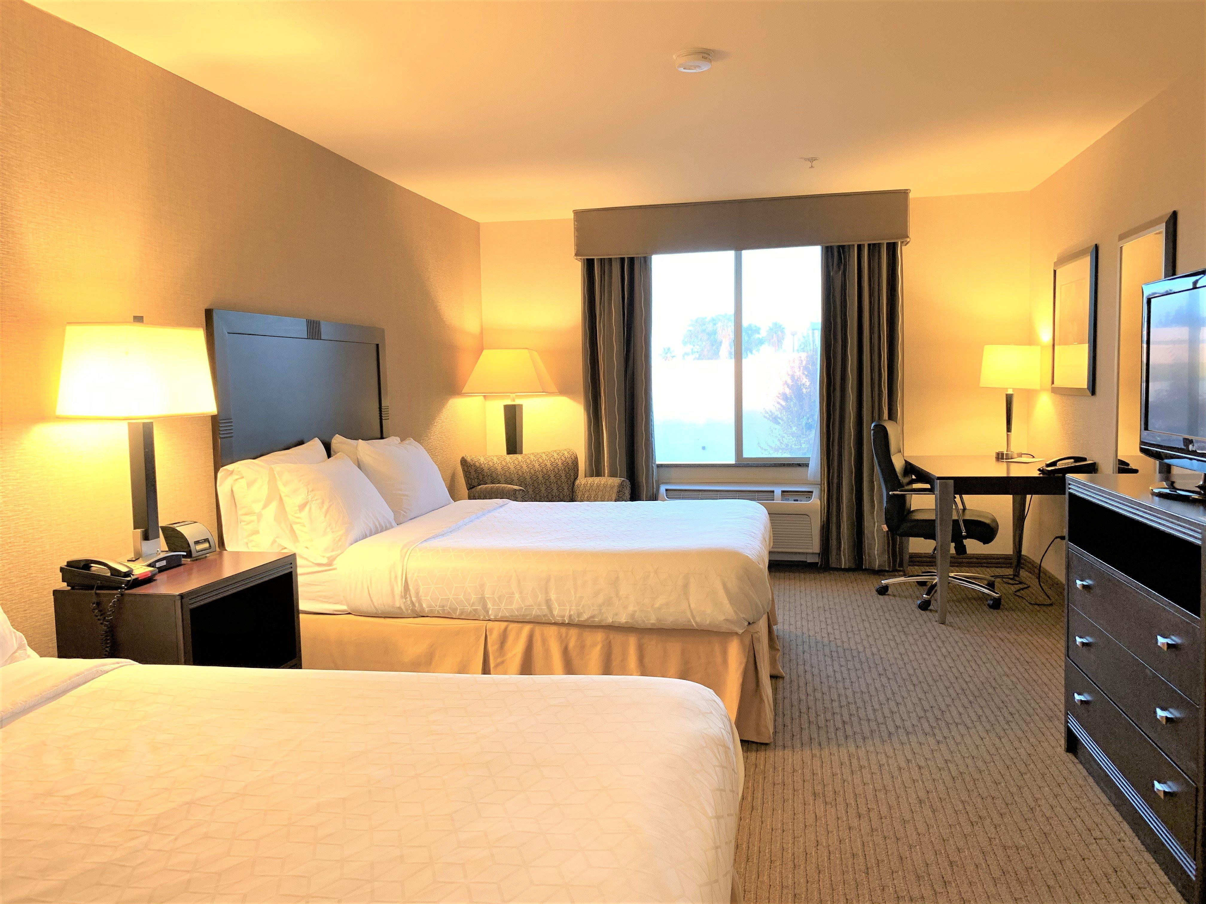 Holiday Inn Express Fresno Northwest - Herndon By Ihg Exterior foto